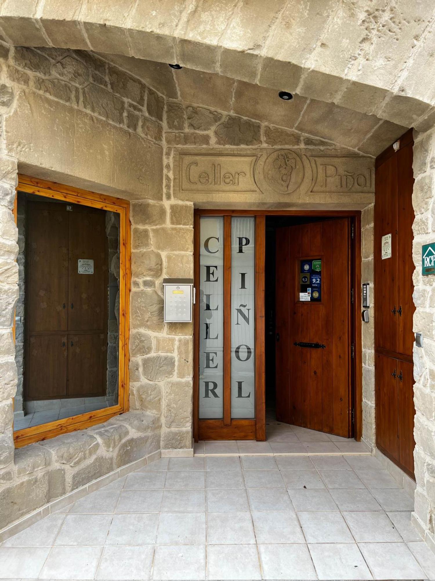 Enoturismo Celler Pinol Lägenhet Batea Exteriör bild